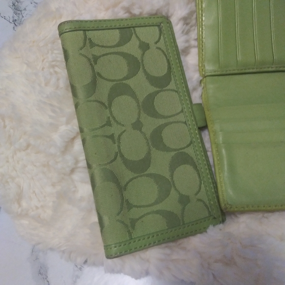 Green Coach Women's Wallet - Picture 4 of 5